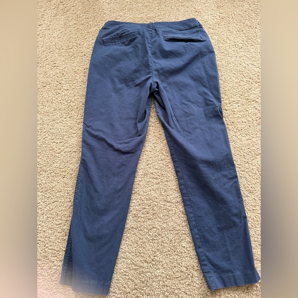 Old Navy Pixie Pants - Picture 7 of 9